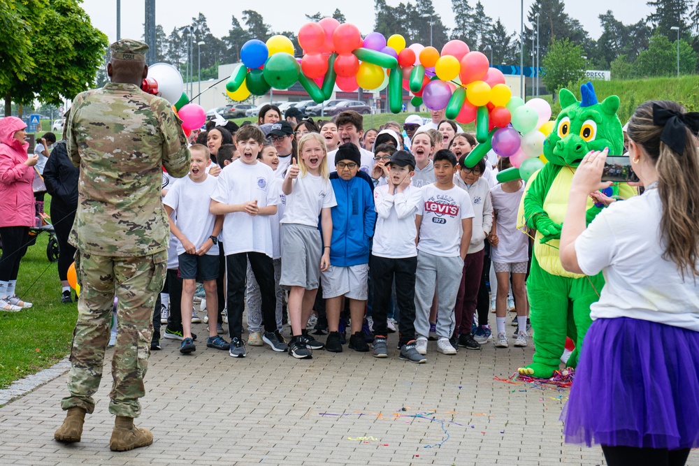 Netzaberg Elementary School Color Run