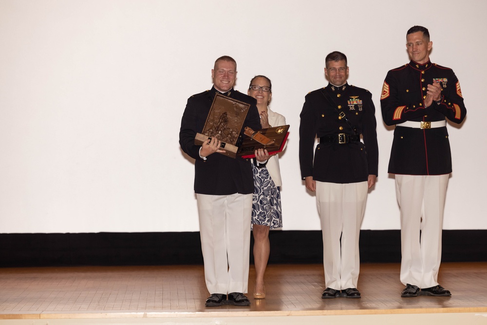 Officers graduate with Bravo Company, TBS