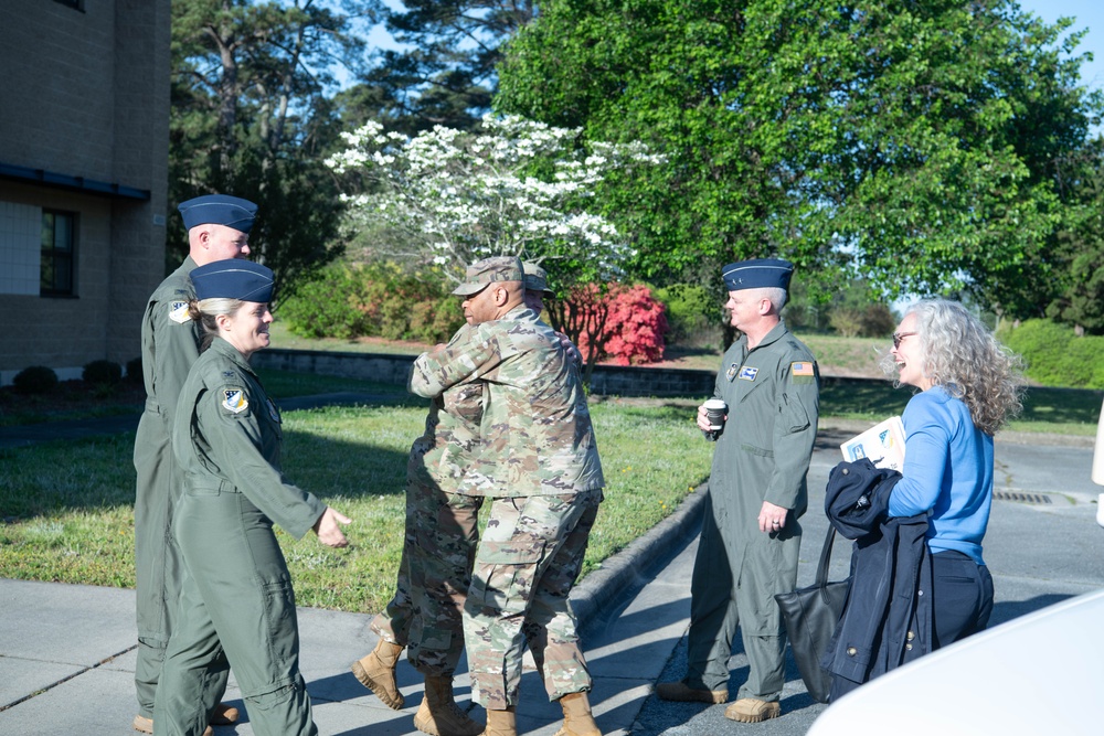 Major General Derin S. Durham from 4th Air Force visits 916th Air Refueling Wing