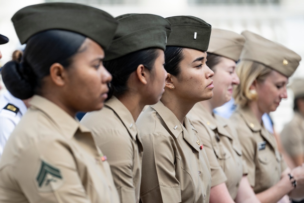 Members of the Sea Services Leadership Association Visit Arlington National Cemetery