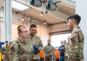 86 AW commander engages with 86 CEG during immersion experience