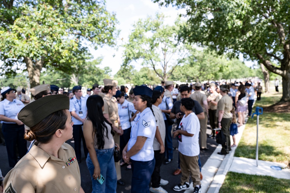 Members of the Sea Services Leadership Association Visit Arlington National Cemetery