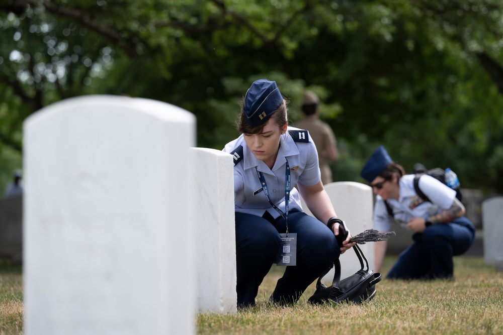 Members of the Sea Services Leadership Association Visit Arlington National Cemetery