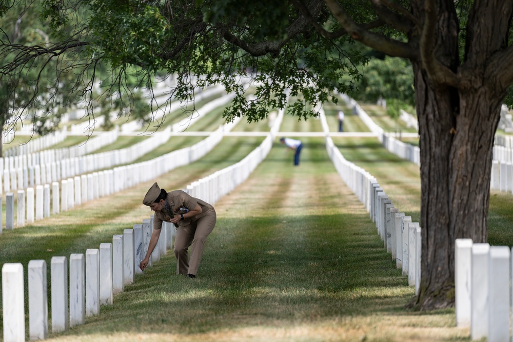 Members of the Sea Services Leadership Association Visit Arlington National Cemetery