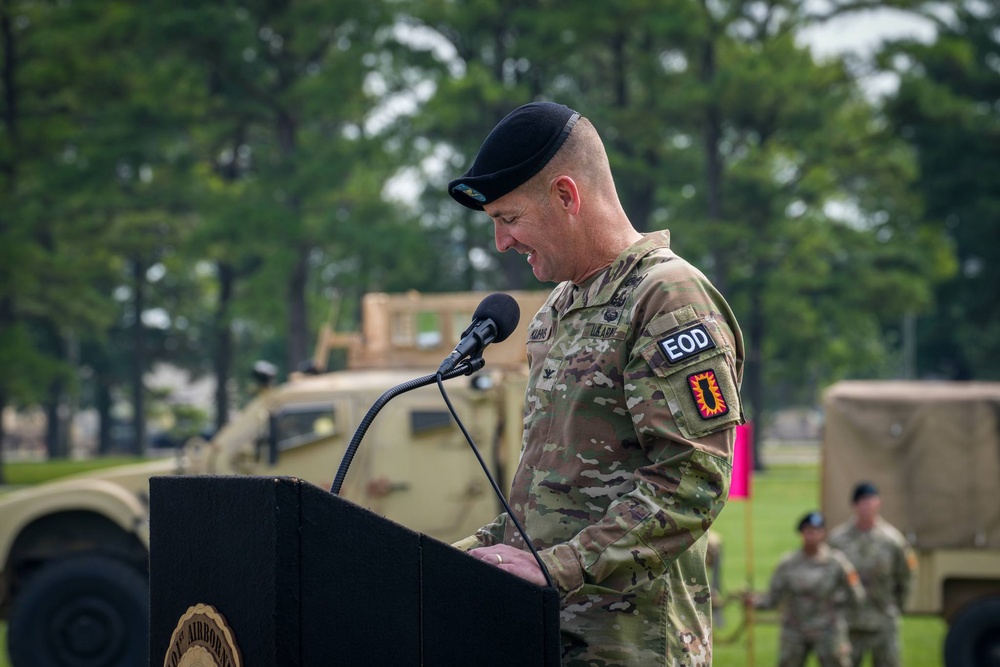 52nd EOD Group welcomes new commander during ceremony on Fort Campbell