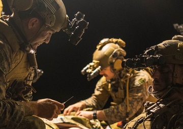 1st Recon. Bn. conducts raid exercise