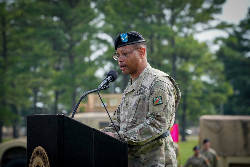 52nd EOD Group welcomes new commander during ceremony on Fort Campbell