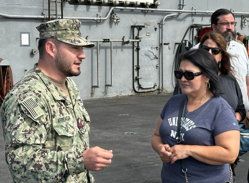 From Flight Deck to Recruiting Office: Aircraft-Carrier Sailor Inspires Navy Recruits in the Lone Star State