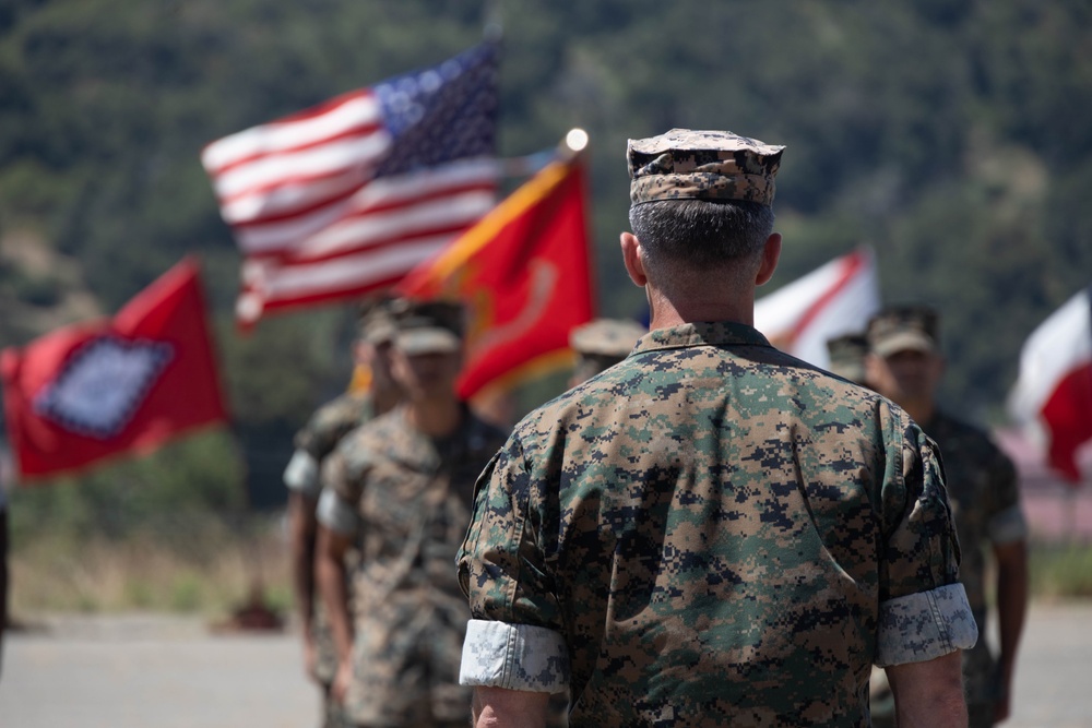 1st Bn., 1st Marines holds change of command ceremony