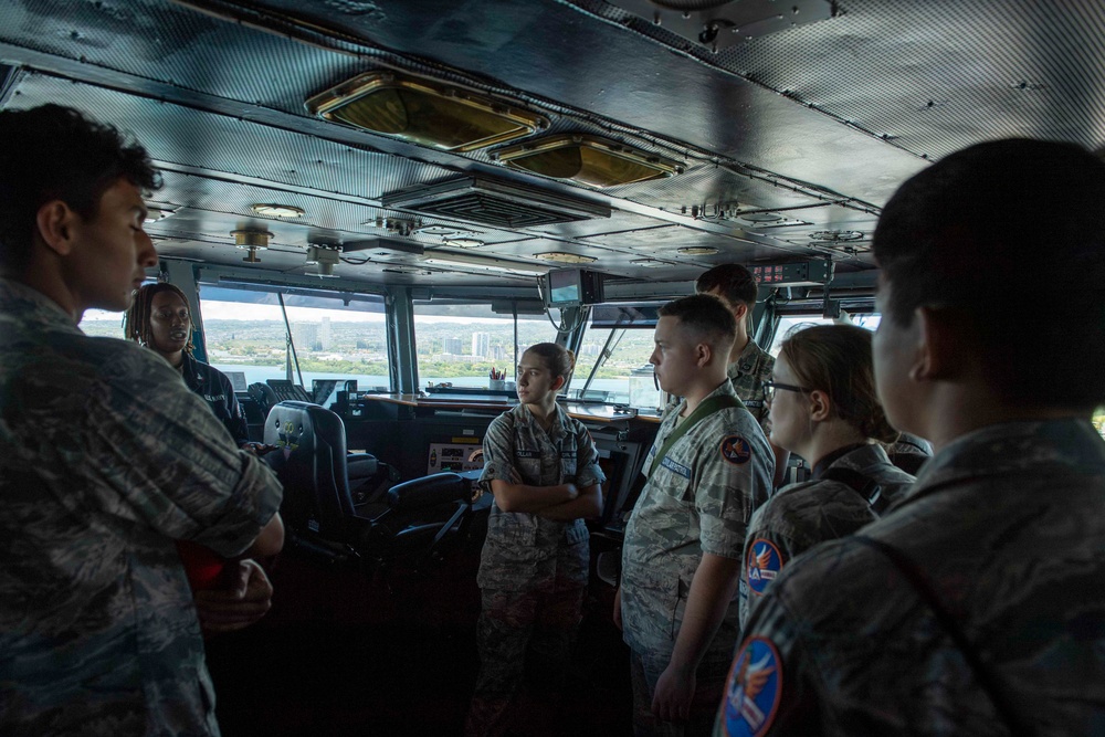 USS Carl Vinson (CVN 70) Hosts a Tour Durring RIMPAC 2024