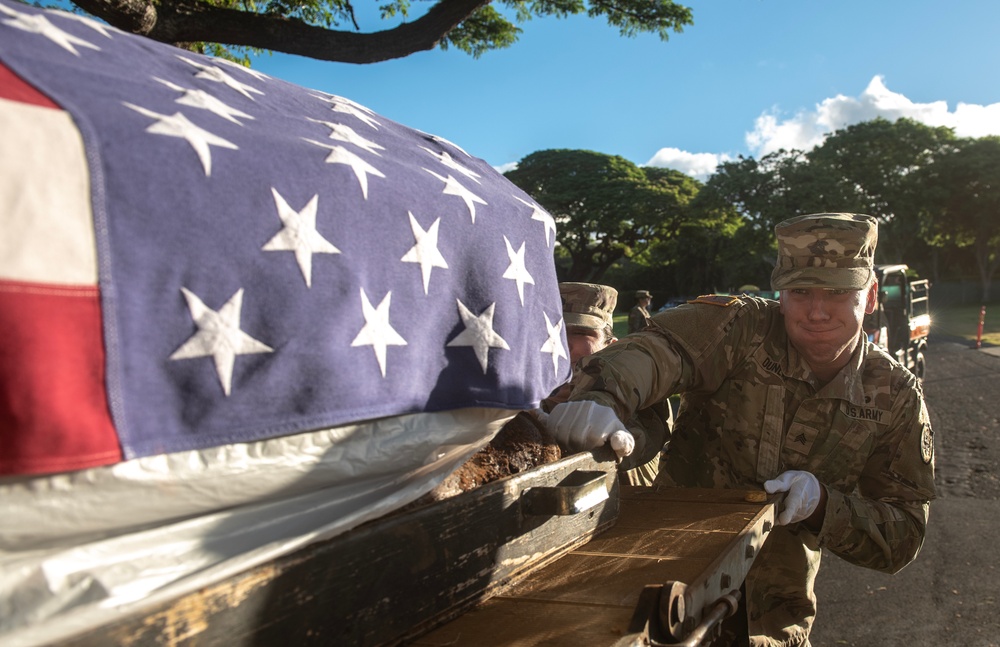 DVIDS - Images - DPAA Disinterment at NMCP [Image 11 of 15]