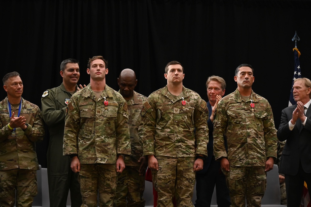 DVIDS - Images - Bronze Star Presentation Ceremony [Image 4 of 4]