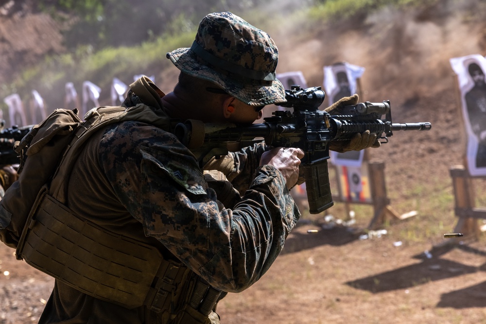 3/2 Executes Live Fire Short Bay Range