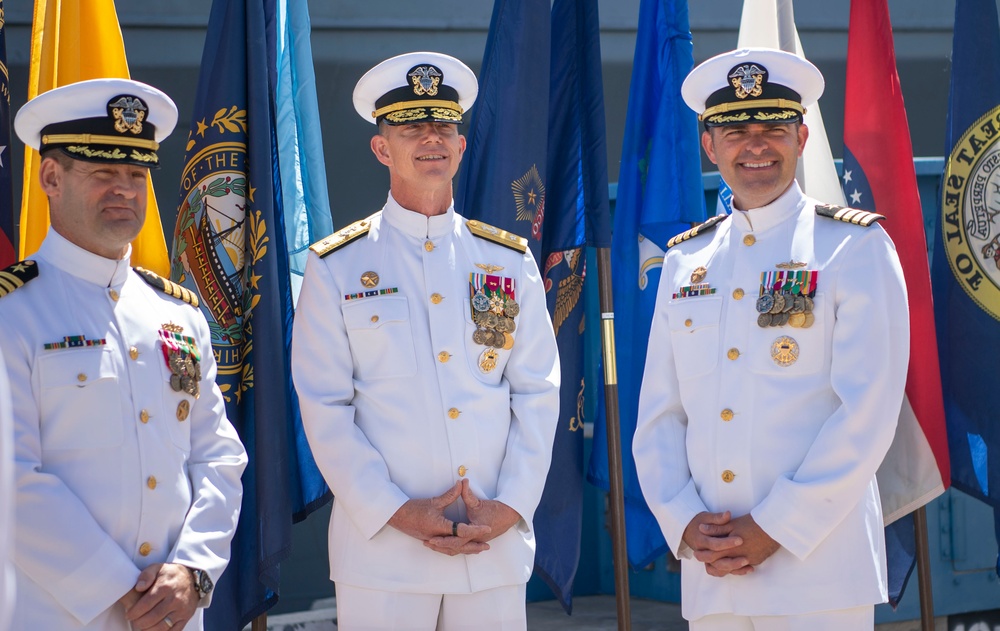 USS Princeton Holds a Change of Command Ceremony