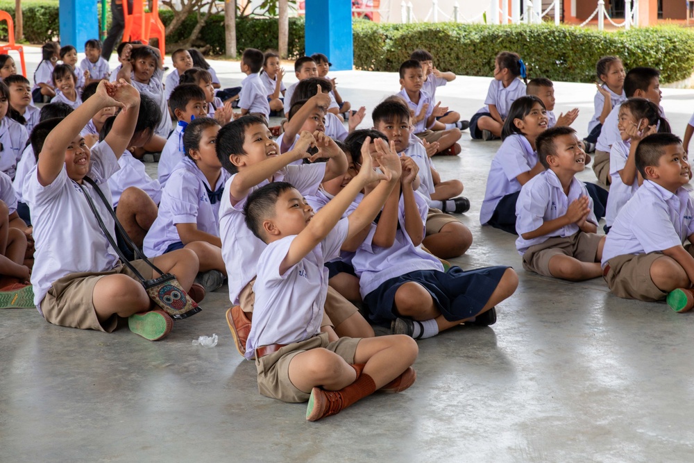 7th Fleet Band Performs at Mabprachun School