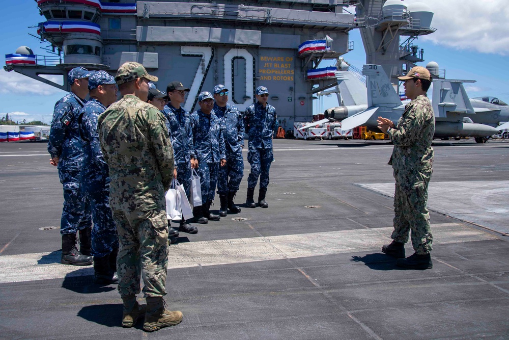 DVIDS - Images - USS Carl Vinson hosts Mexican Navy Rear Adm. Cardenas ...