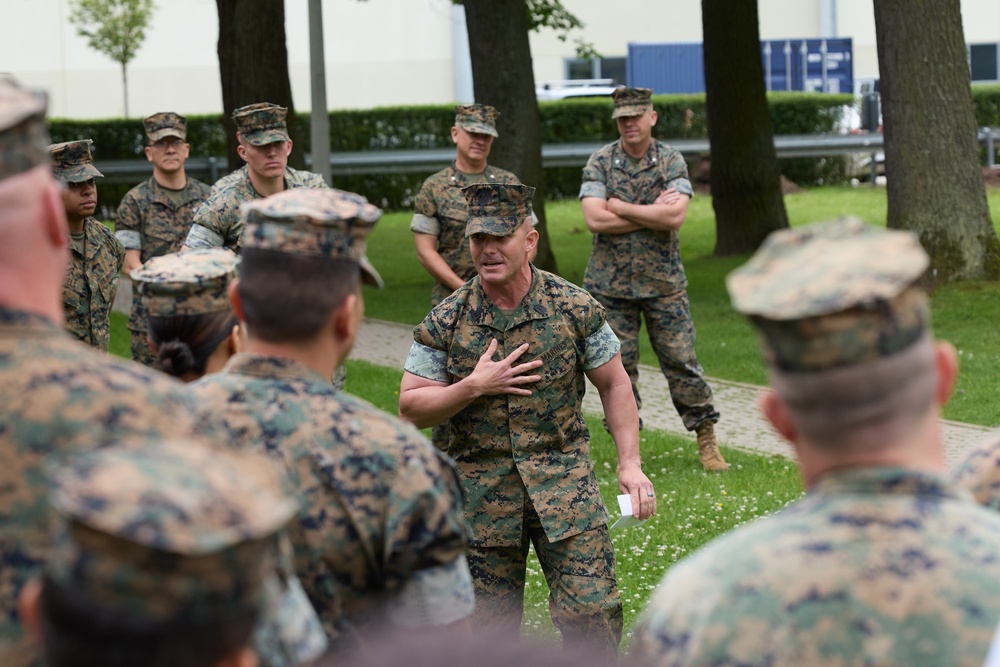 MARFOREUR/AF employee recognized as Civilian of the Quarter