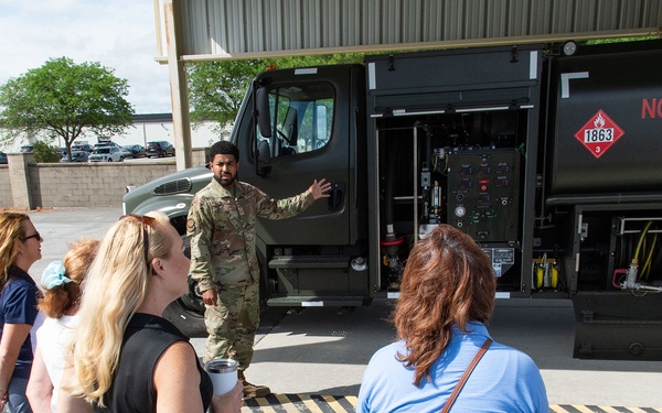 Honorary Commanders tour the 436th MGG