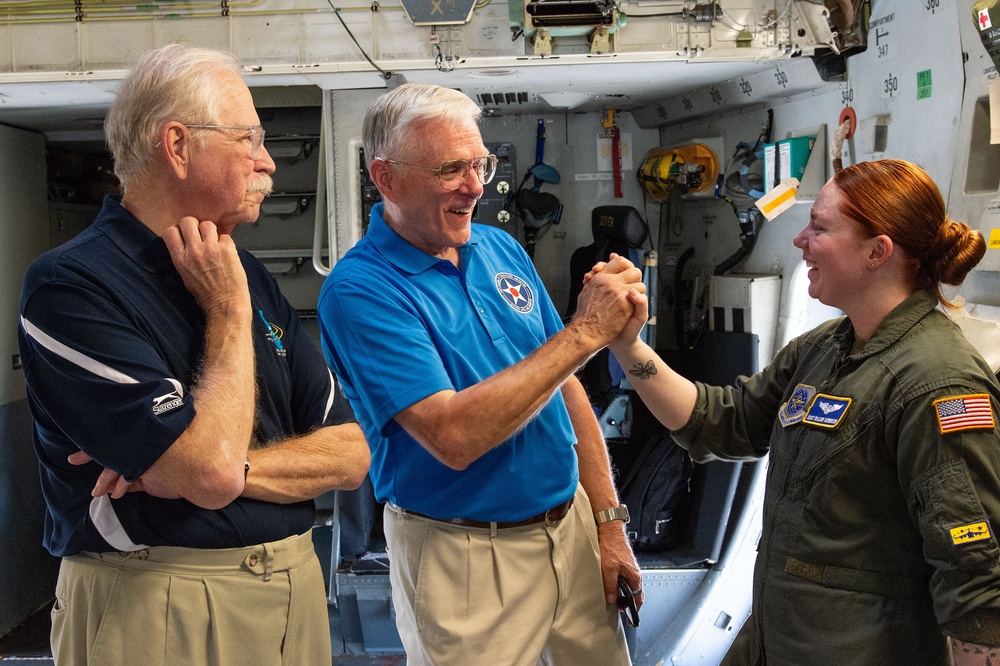 Honorary Commanders tour the 436th MGG