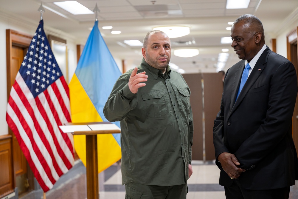 SD Hosts Ukraine MoD at Pentagon