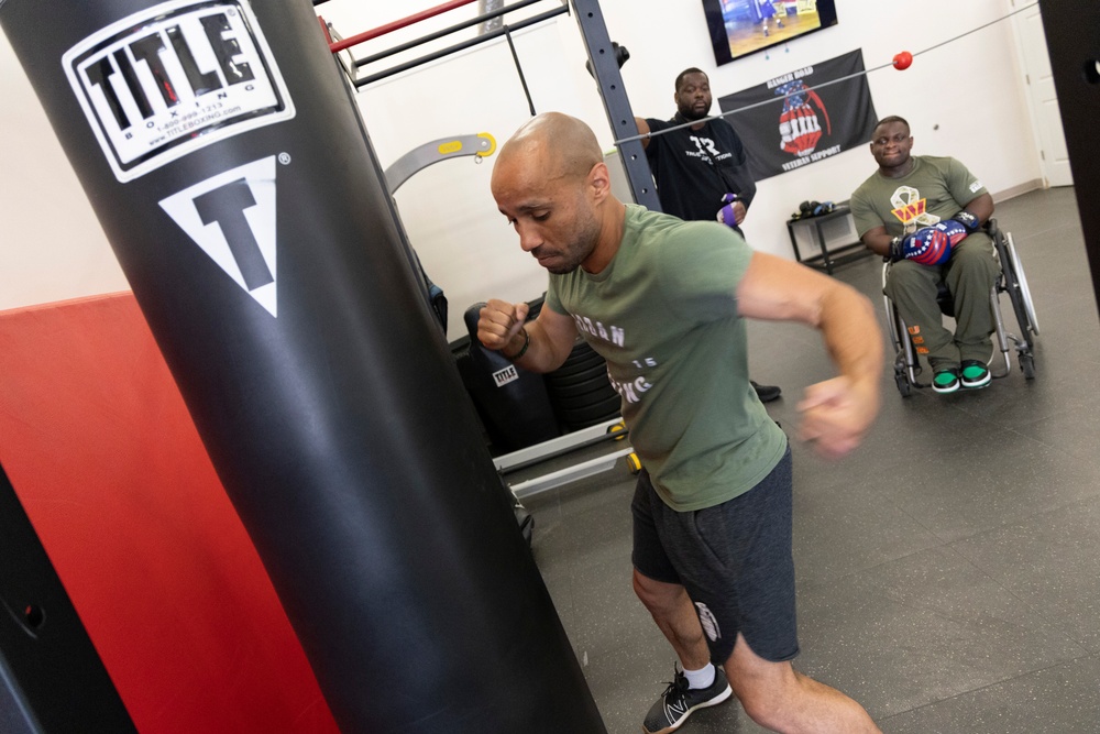 DVIDS - Images - Walter Reed Hold Weekly Adaptive Boxing Class [Image 5 ...