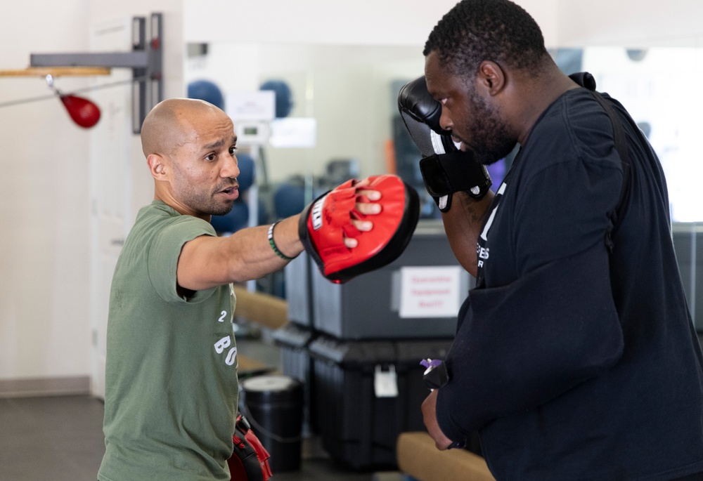 Walter Reed Hold Weekly Adaptive Boxing Class