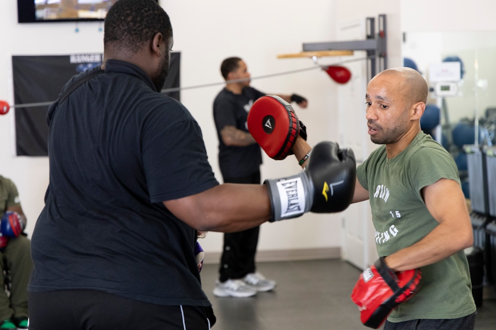 Walter Reed Hold Weekly Adaptive Boxing Class