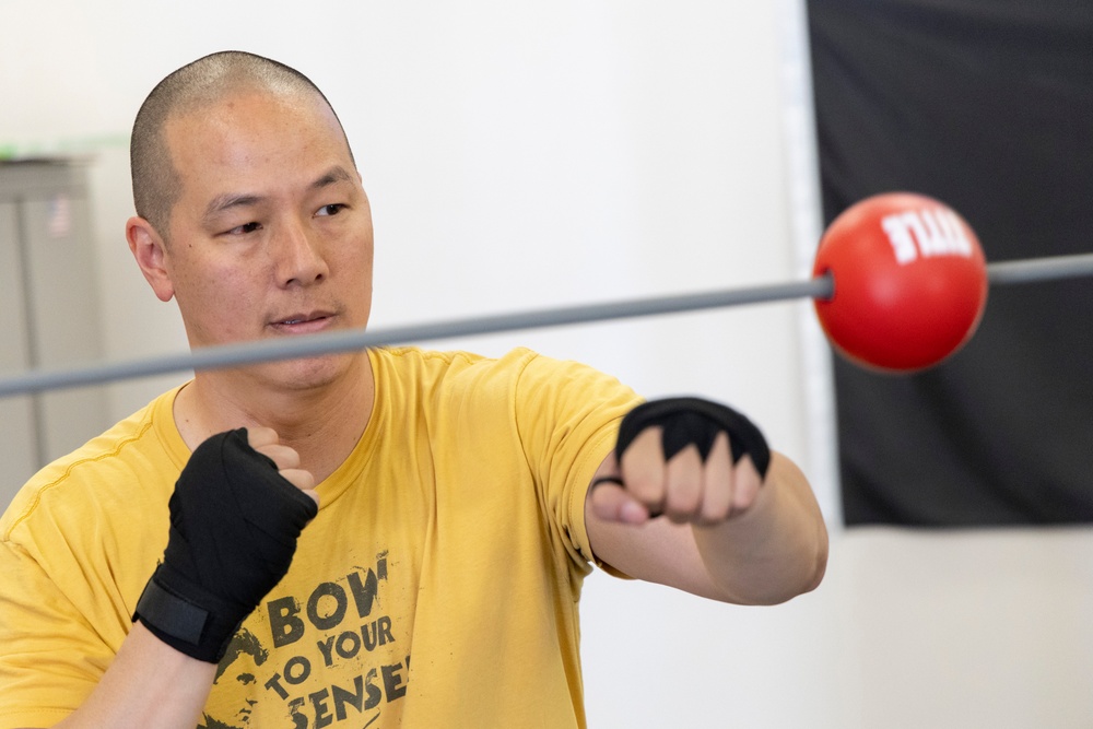 Walter Reed Hold Weekly Adaptive Boxing Class