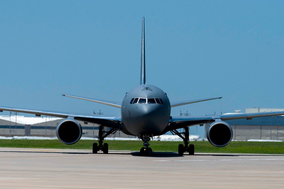 22 ARW completes first 45-hour nonstop KC-46 flight around the world