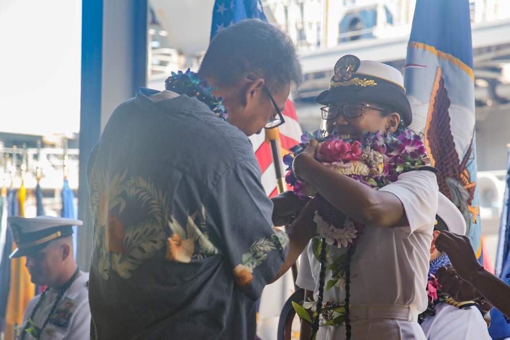 Navy Medicine Readiness and Training Command Pearl Harbor Conducts Change of Command