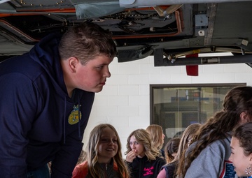 FFA students visit the Army Aviation Support Facility