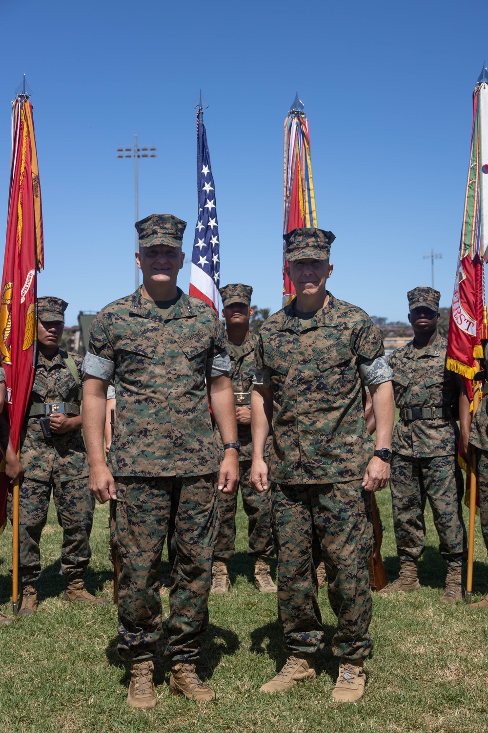 1st MARDIV holds change of command ceremony