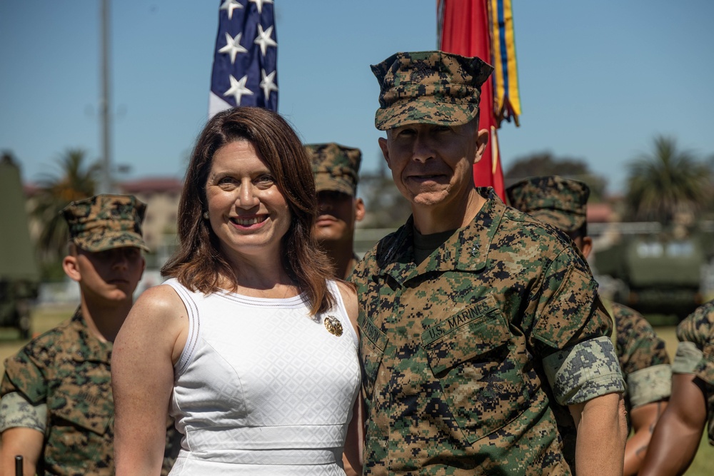 1st MARDIV holds change of command ceremony