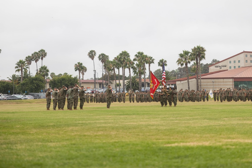 1st MARDIV holds change of command ceremony