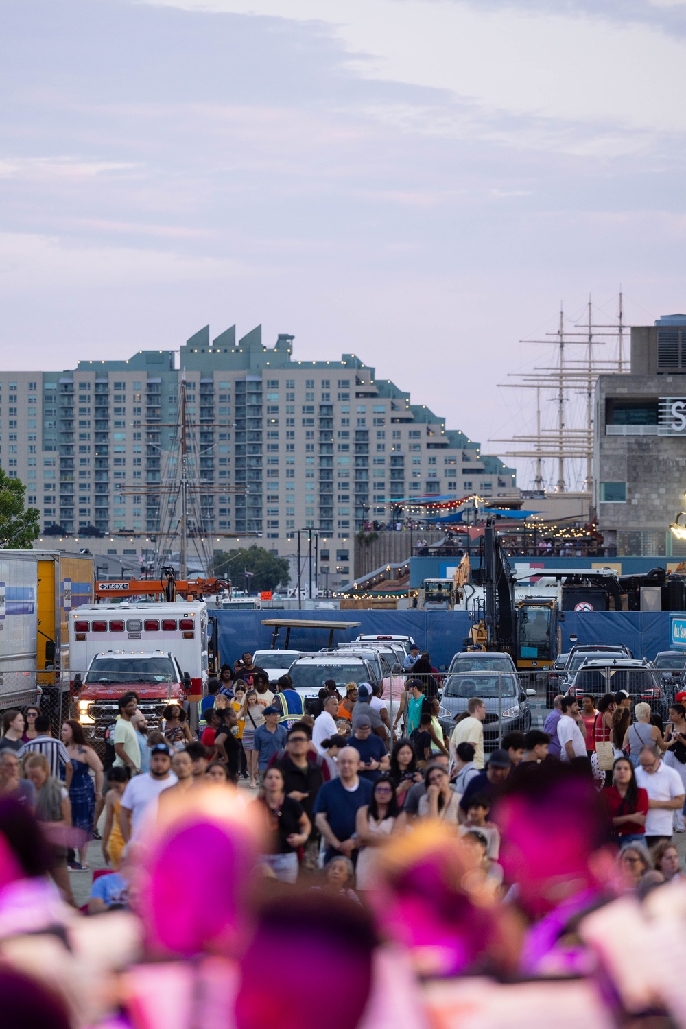 The U.S. Army Band and Chorus perform Fourth of July concert in Philadelphia