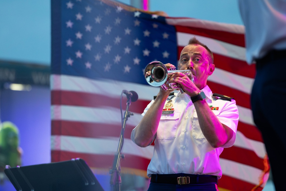 The U.S. Army Band and Chorus perform Fourth of July concert in Philadelphia