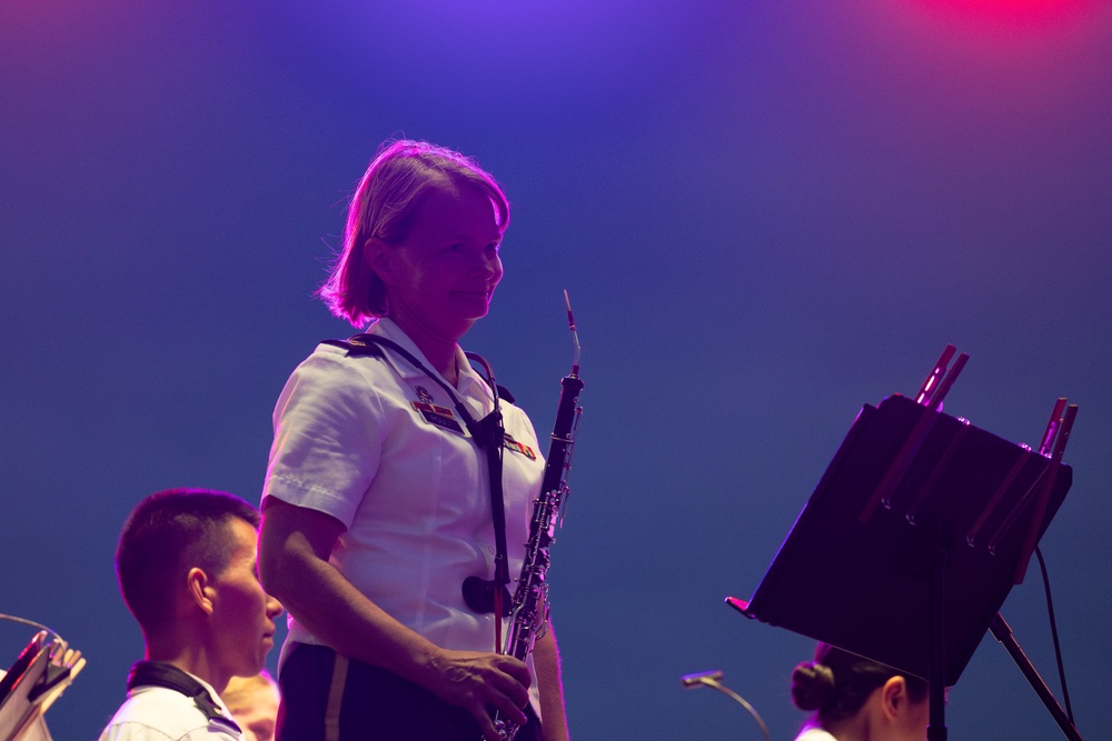 The U.S. Army Band and Chorus perform Fourth of July concert in Philadelphia