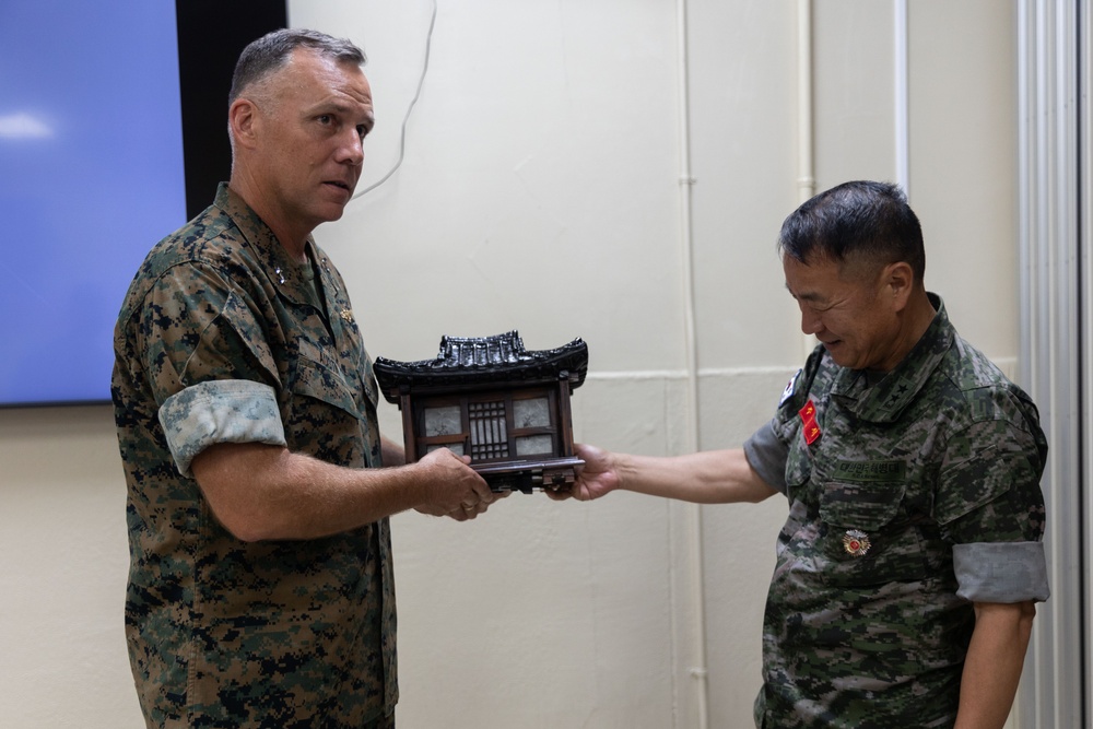 Republic of Korea Marines visit MCAS Futenma