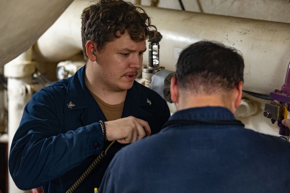USS Higgins (DDG 76) ETT Drill