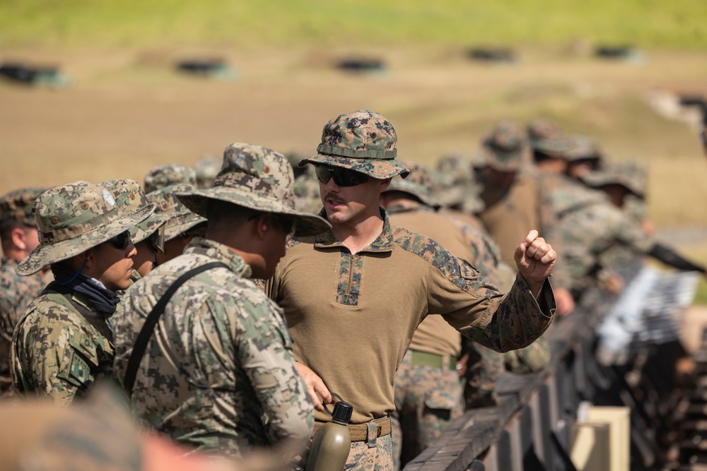 US Marines, Mexican counterparts conduct live-fire exercise