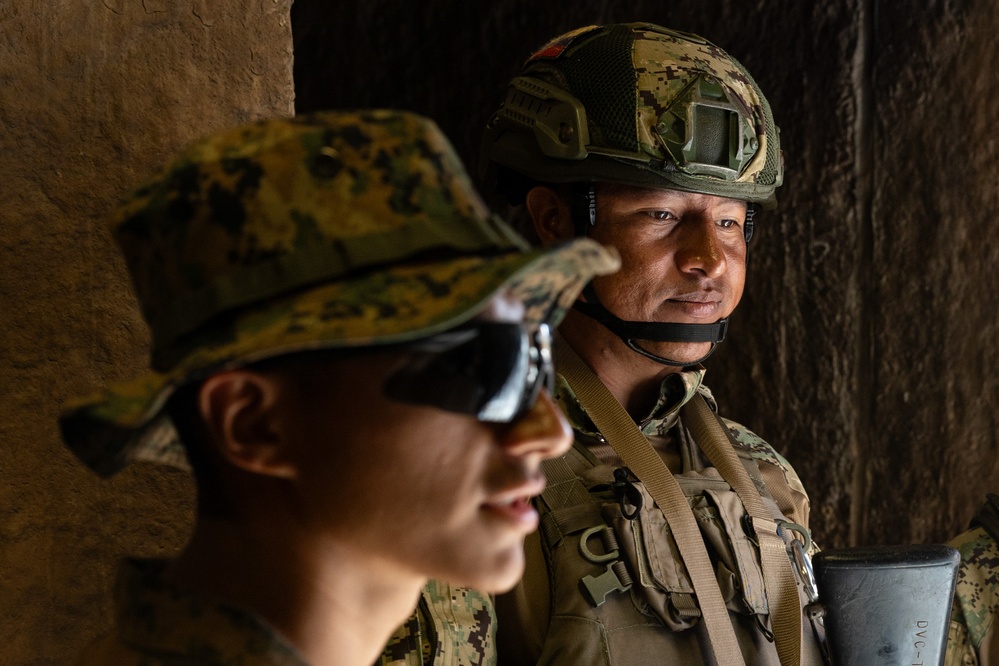 US Marines, Ecuadorian partners simulate urban operations during RIMPAC 2024