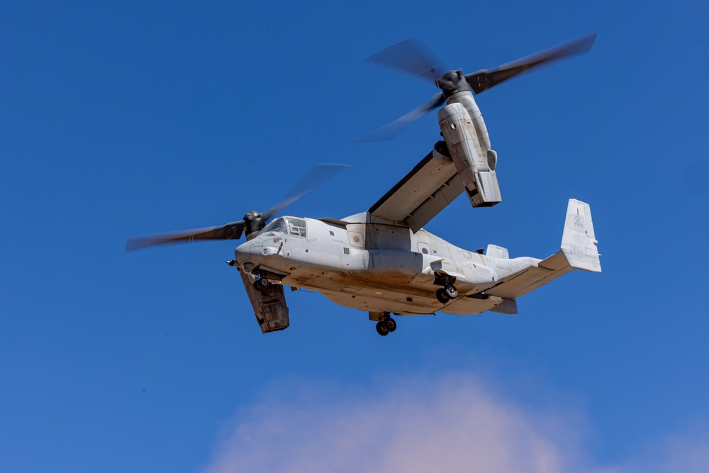 MRF-D 24.3: Marines rehearse loading, offloading from MV-22B Ospreys