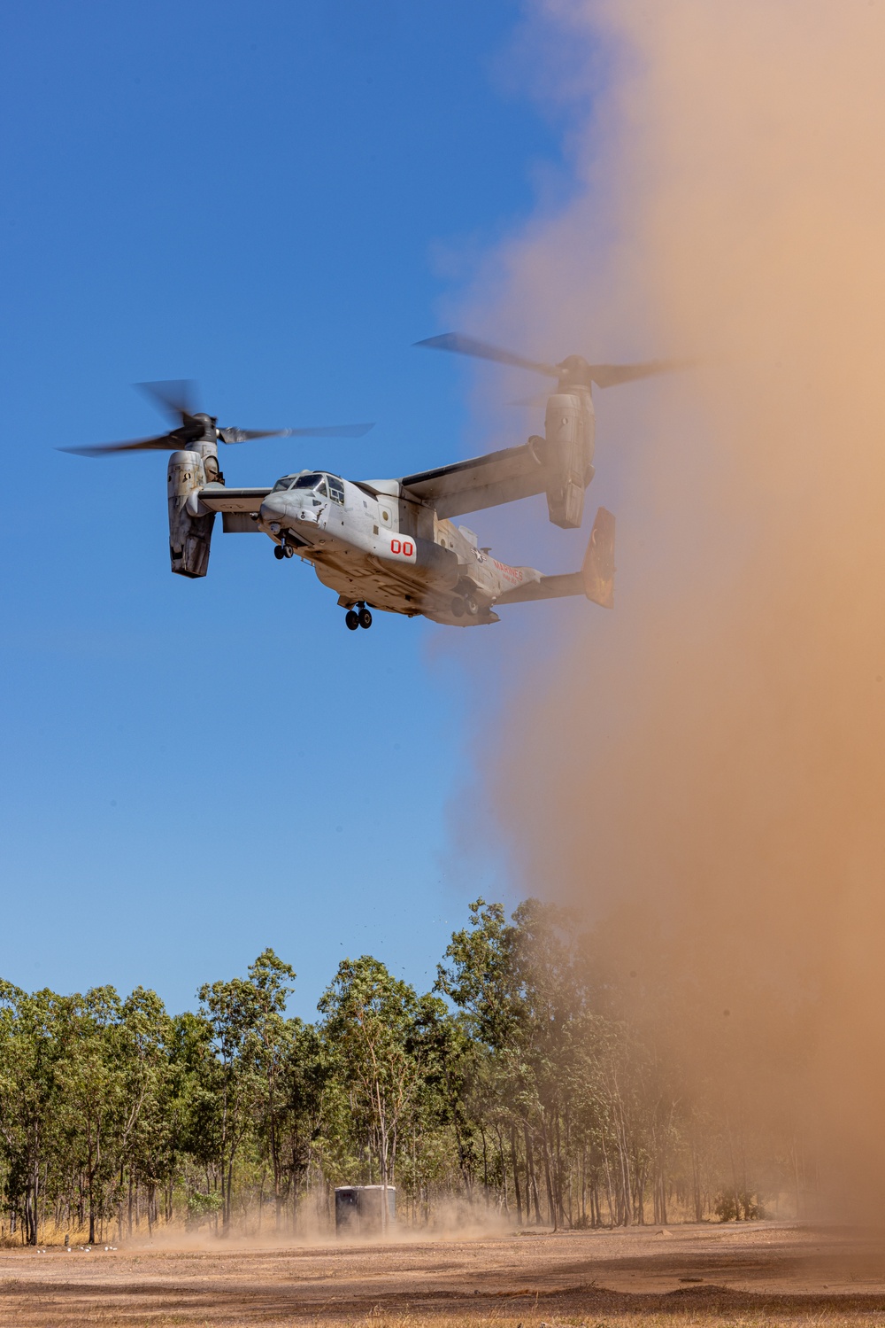 MRF-D 24.3: Marines rehearse loading, offloading from MV-22B Ospreys