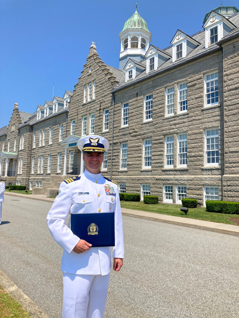 Gordon Hood Has Graduated from the College of Naval Warfare at the Naval War College-2