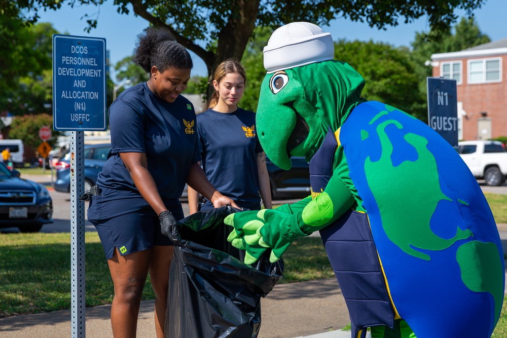 NSA HR Sailors, Stewie Participate in Clean the Base Day