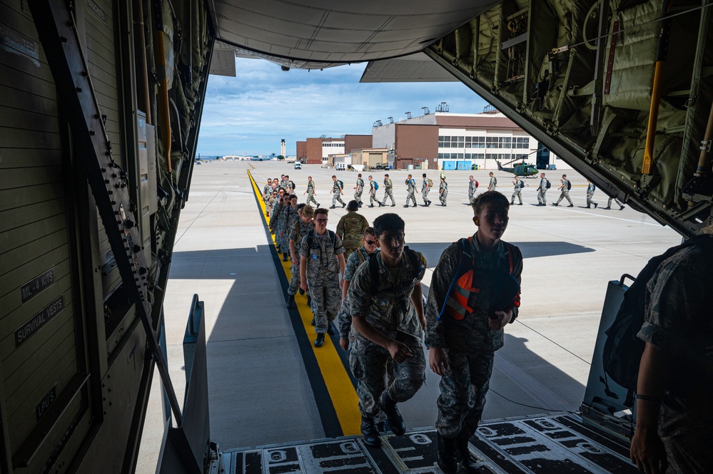 58 SOW hosts Civil Air Patrol inspiration flight