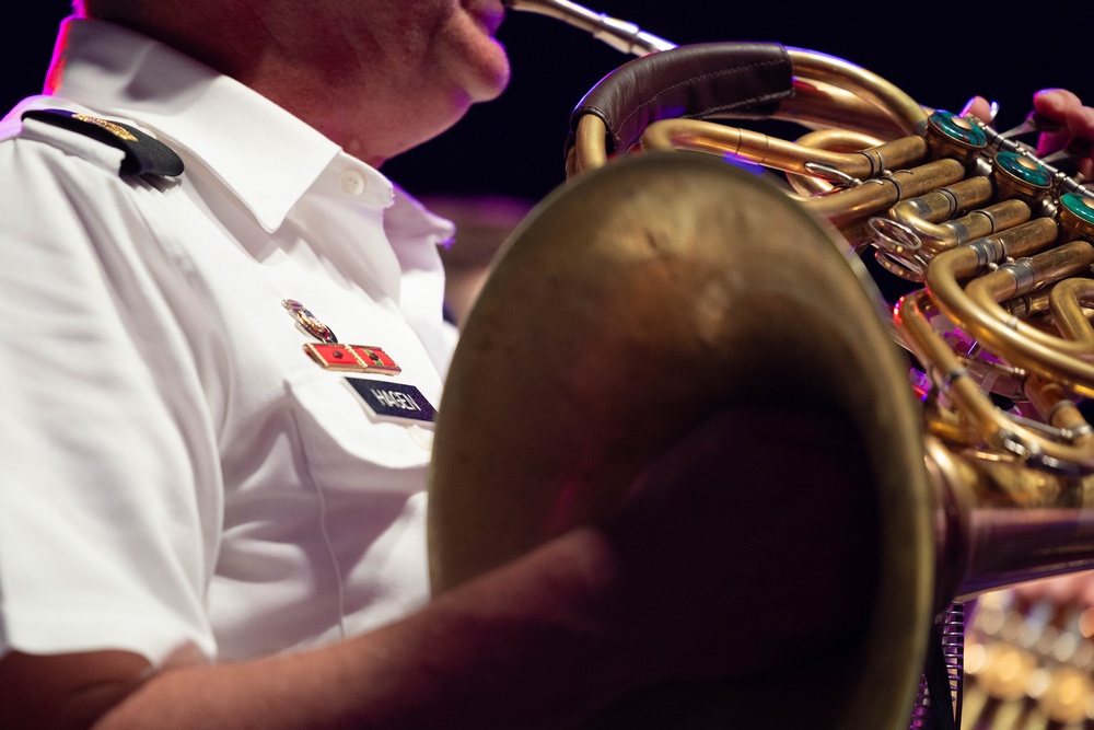 The U.S. Army Band and Chorus perform Fourth of July concert in Philadelphia