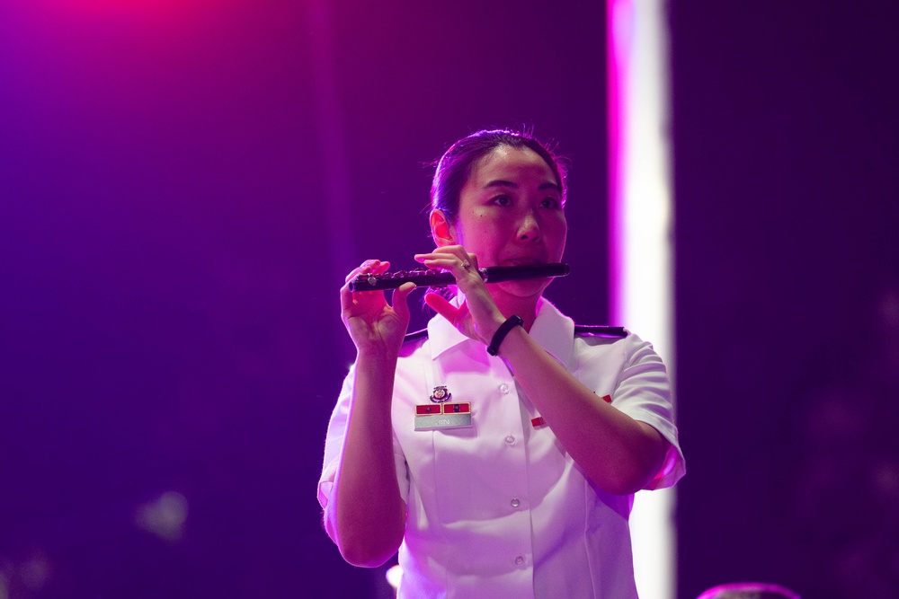 The U.S. Army Band and Chorus perform Fourth of July concert in Philadelphia