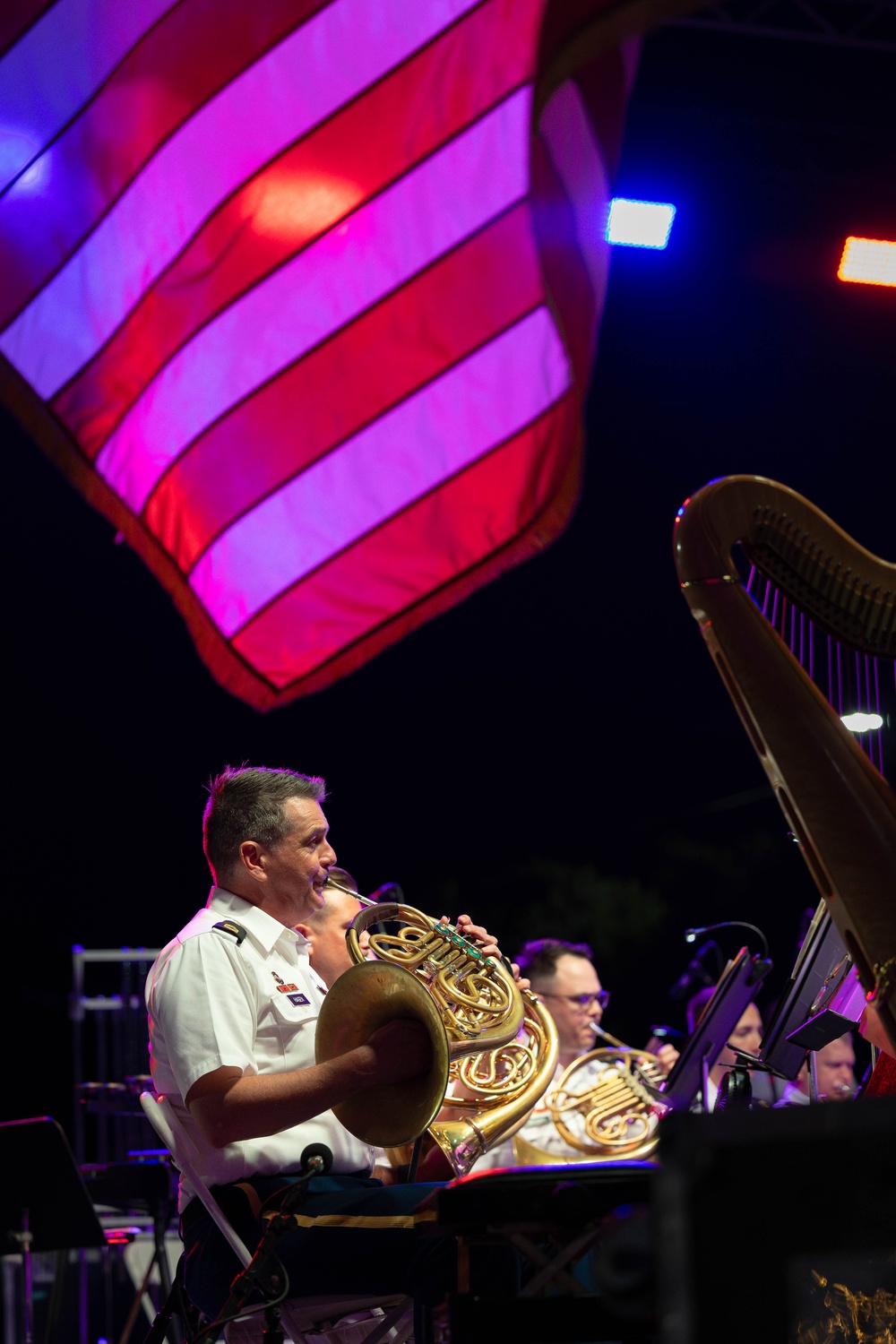 The U.S. Army Band and Chorus perform Fourth of July concert in Philadelphia