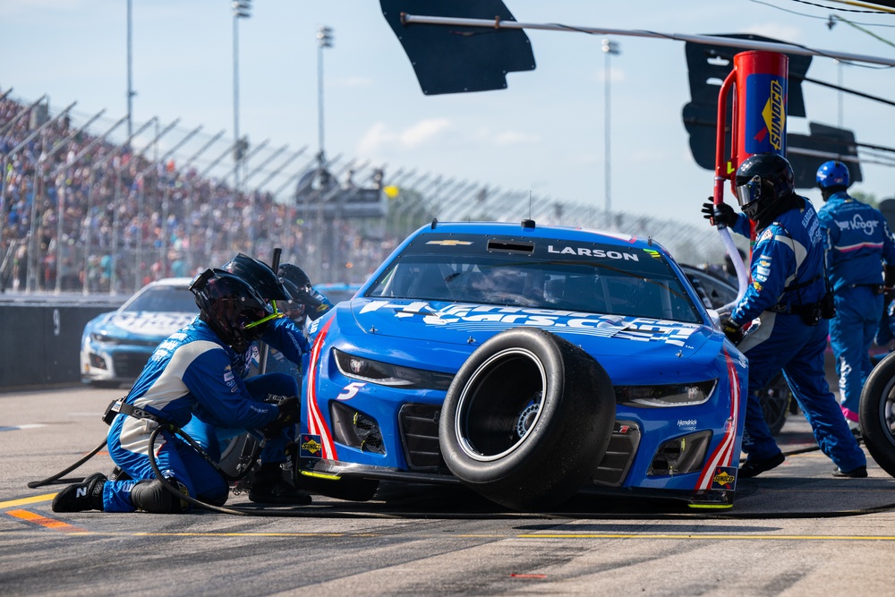 Scott Airmen attend Troops to the Track at World Wide Technology Raceway